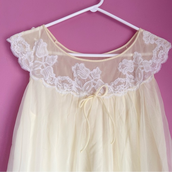 Vintage Yellow Lace Nightgown - Picture 7 of 8